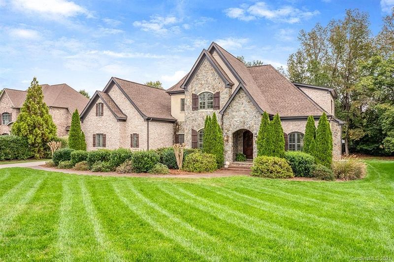2007 Connonade Dr, Waxhaw, NC 28173