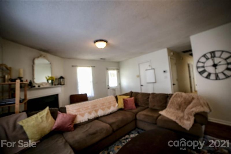 5919 Running Deer Rd, Charlotte, NC 28214