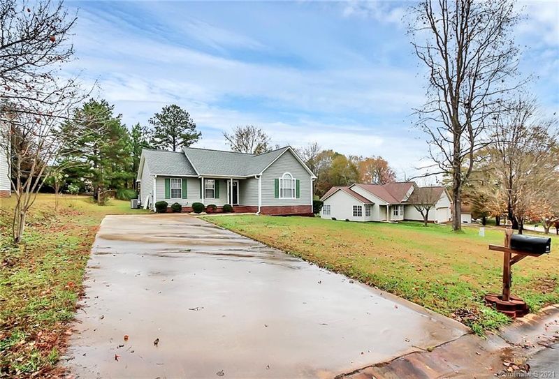 121 Brookshire Dr, Fort Mill, SC 29715