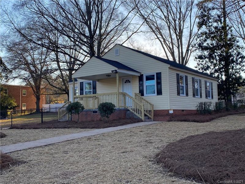 1102 Hampton Grace Ave, Lancaster, SC 29720