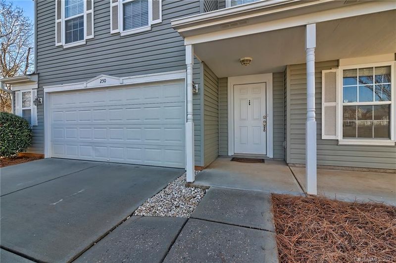 250 Elaine Ct, Clover, SC 29710