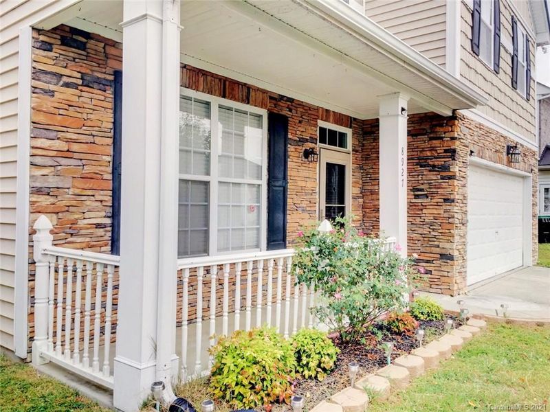 8927 Merrie Rose Ave, Charlotte, NC 28213