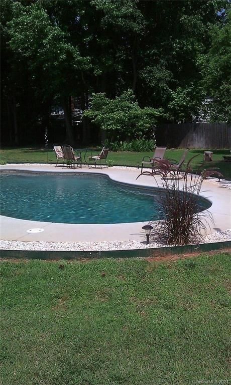 13603 Portpatrick Ln, Matthews, NC 28105