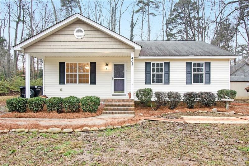 401 Touch Me Not Ln, Charlotte, NC 28216