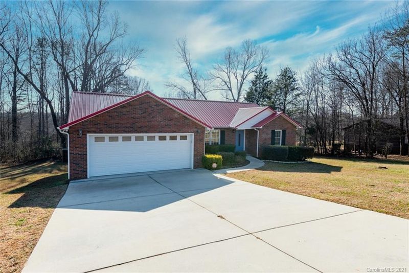 1241 Micol Rd, Newton, NC 28658