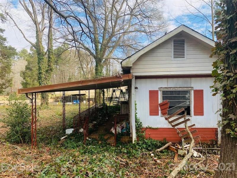 4322 Mcclure Rd, Charlotte, NC 28216