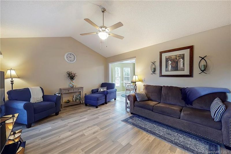561 Chase Brook Dr, Rock Hill, SC 29732