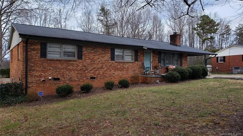 4213 Dawnwood Dr, Gastonia, NC 28056