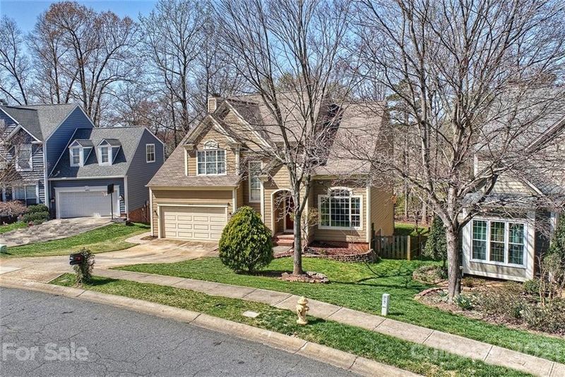 6417 Skyline Dr, Charlotte, NC 28269