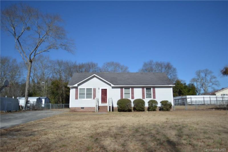 313 Hamel St, Kershaw, SC 29067