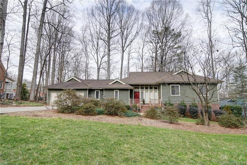 1716 Clubview Cir, Gastonia, NC 28056