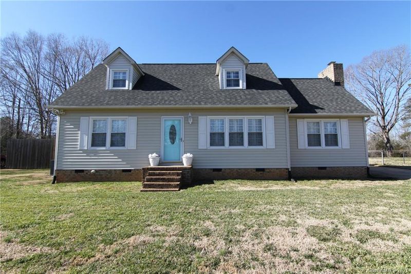 4105 Wimbledon Dr, Dallas, NC 28034