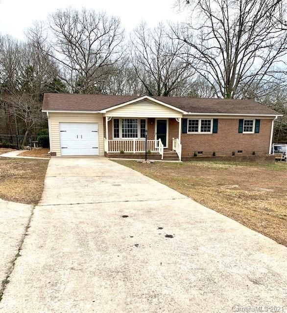 2068 Williams Dr, Lancaster, SC 29720