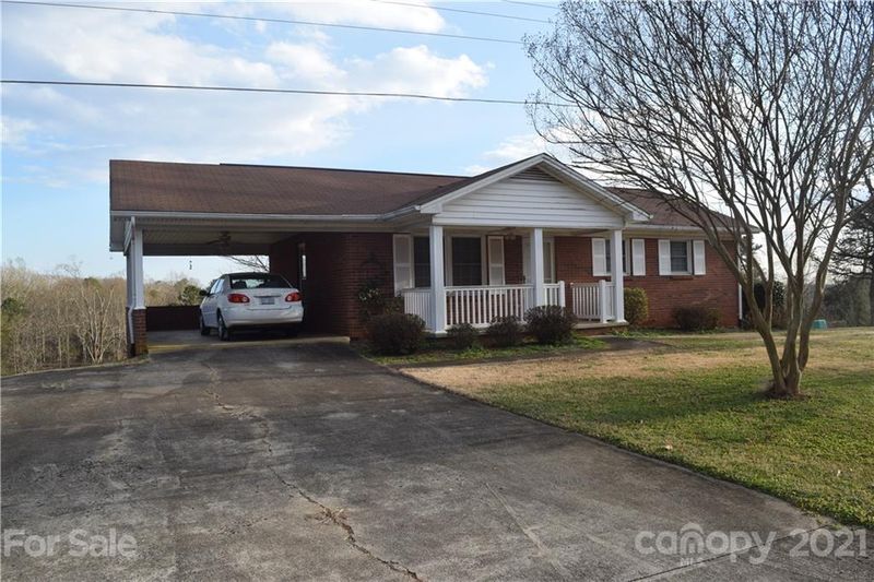 3189 Short Rd, Hickory, NC 28602