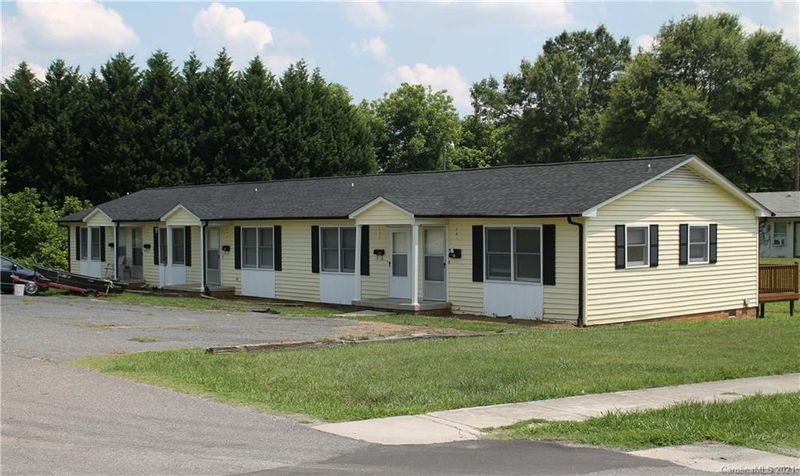 207 Webb St, Dallas, NC 28034