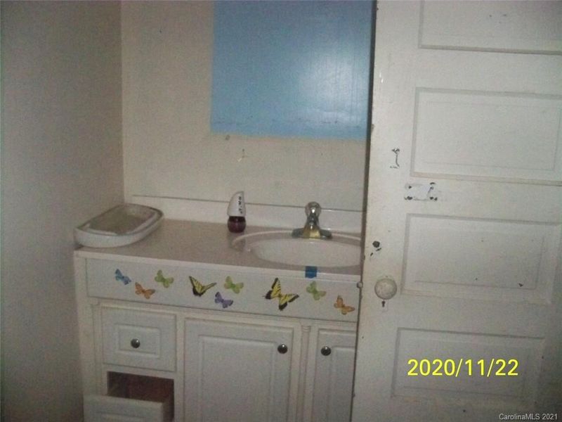 810 Main St S, Clover, SC 29710