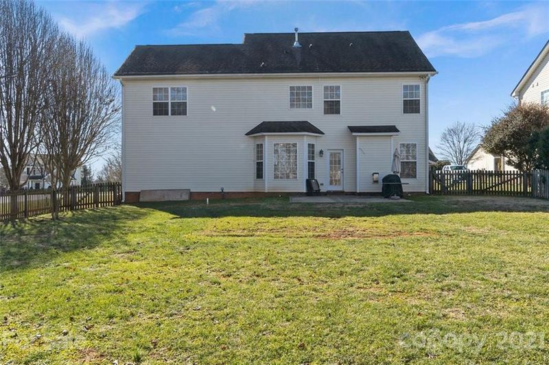 1450 Doan Ogden Ct, Hickory, NC 28602