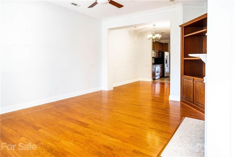 255 Hurston Cir, Charlotte, NC 28208