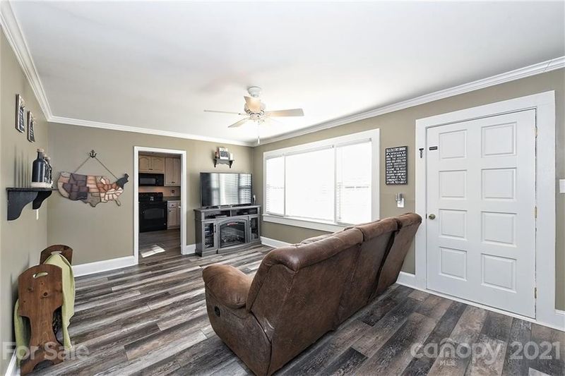 2927 Brantley Rd, Kannapolis, NC 28083