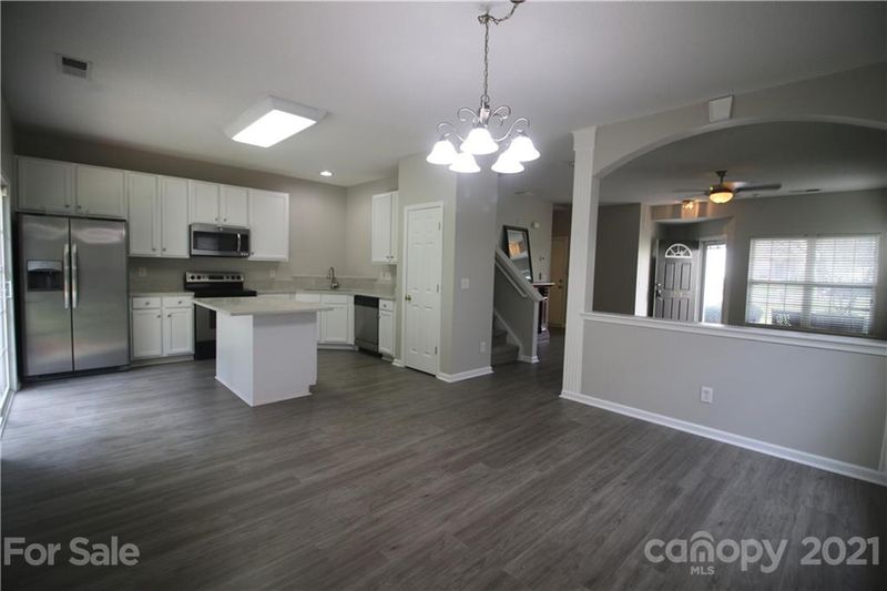 3218 Summerfield Ridge Ln, Matthews, NC 28105