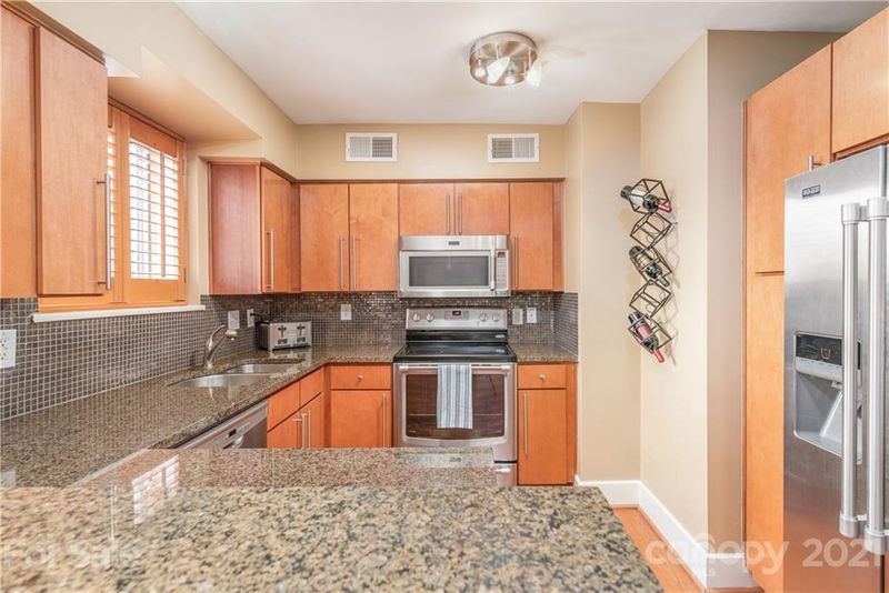 2423 Vail Ave #A14, Charlotte, NC 28207