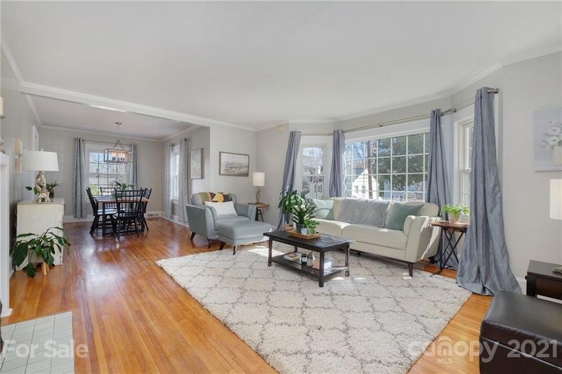 61 Creswell Dr, Concord, NC 28025