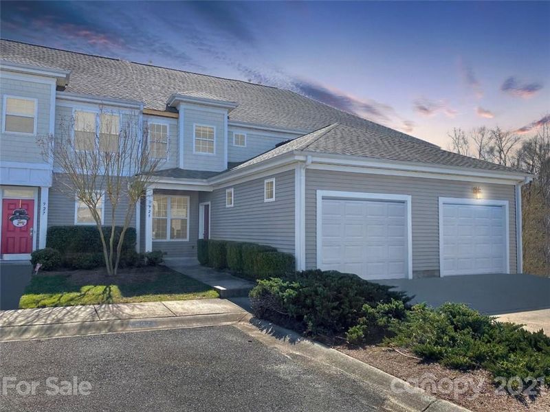 929 Claybrook Cir, Gastonia, NC 28054