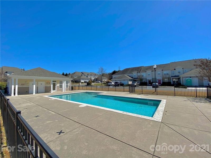 929 Claybrook Cir, Gastonia, NC 28054
