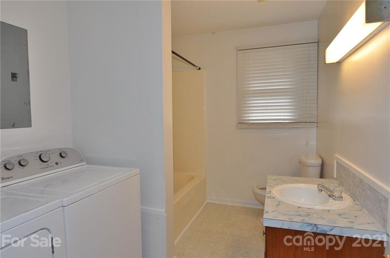 569 Brendale Dr, Chester, SC 29706