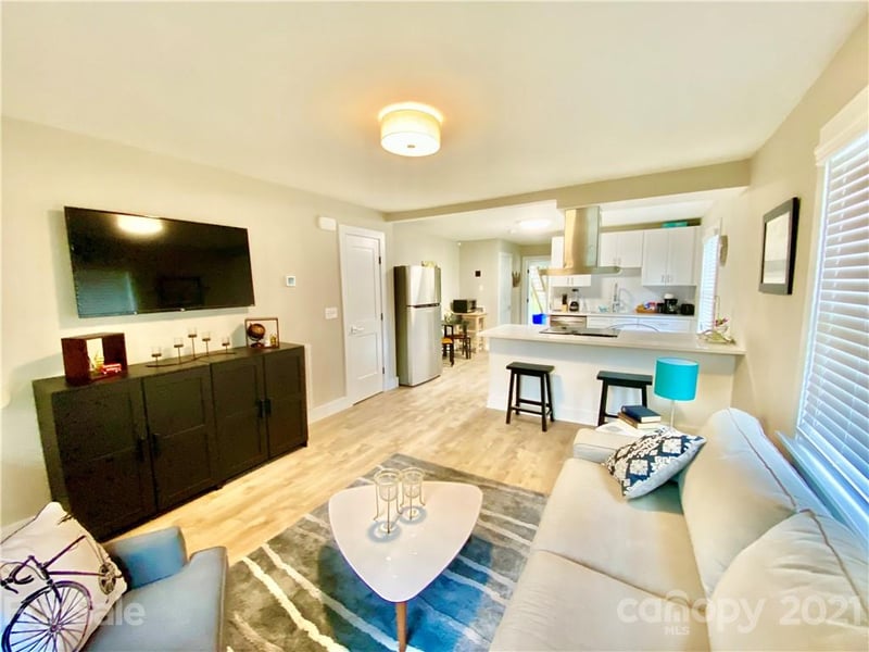 1121 Myers St, Charlotte, NC 28206