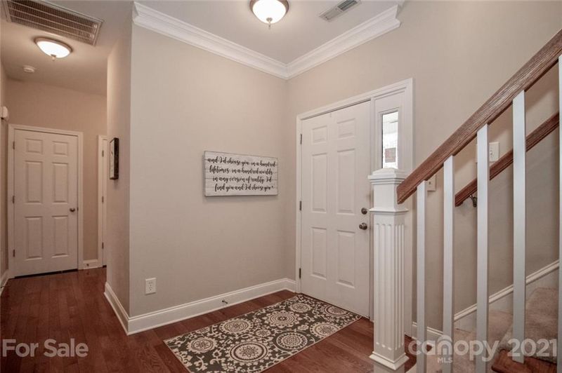 7823 Ridgeview Dr, Sherrills Ford, NC 28673