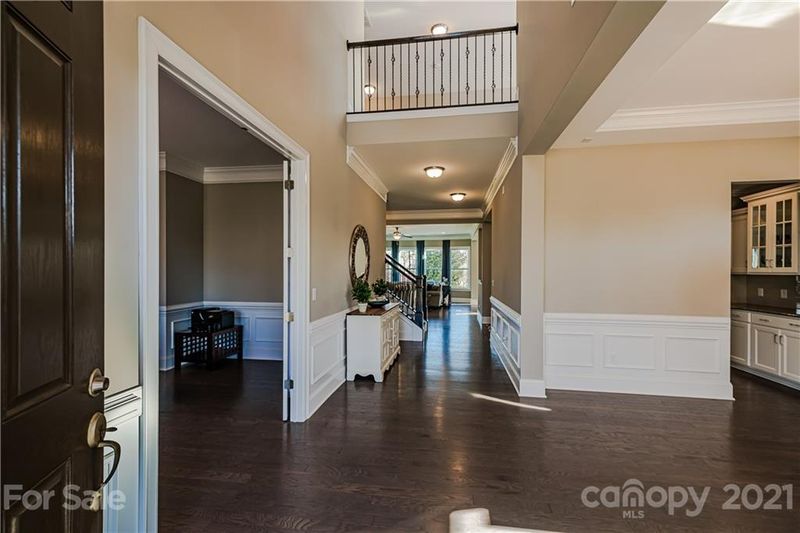 2017 Perry Pond Dr, Waxhaw, NC 28173