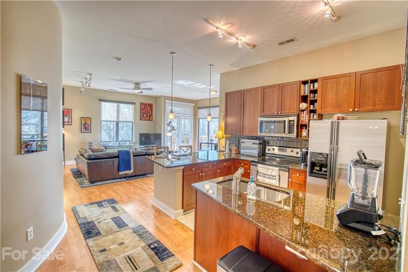 722 N Davidson St, Charlotte, NC 28202