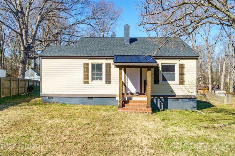 217 E Parkwood Cir, Stanley, NC 28164