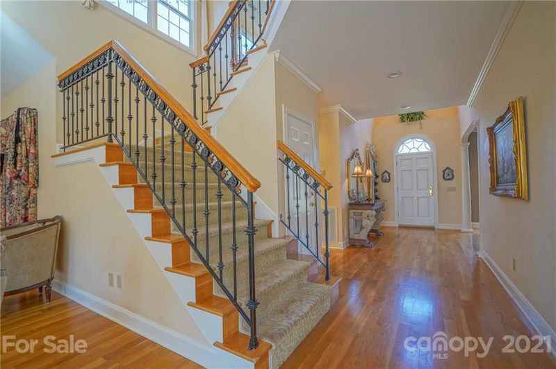 1432 Obrian Dr, Newton, NC 28658