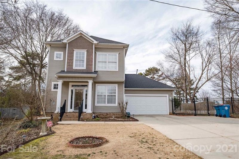 21006 Entrada Dr, Cornelius, NC 28031