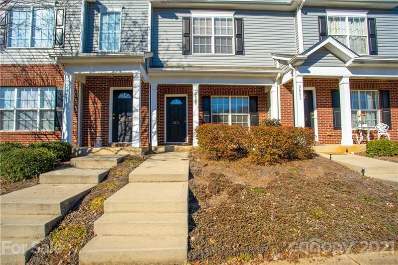 2851 Summergrove Ct, Matthews, NC 28105