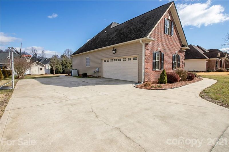 105 Chappie Dr #48, Mount Holly, NC 28120