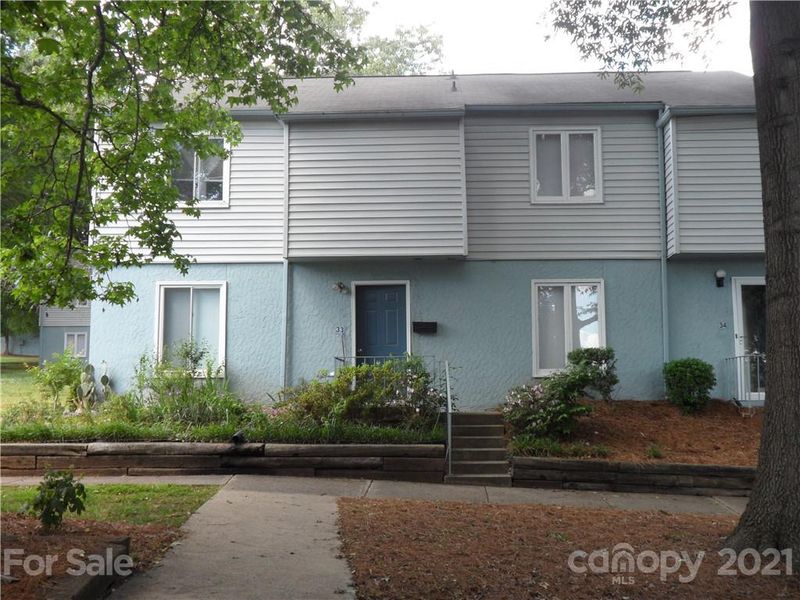 1921 Mereview Ct, Charlotte, NC 28210