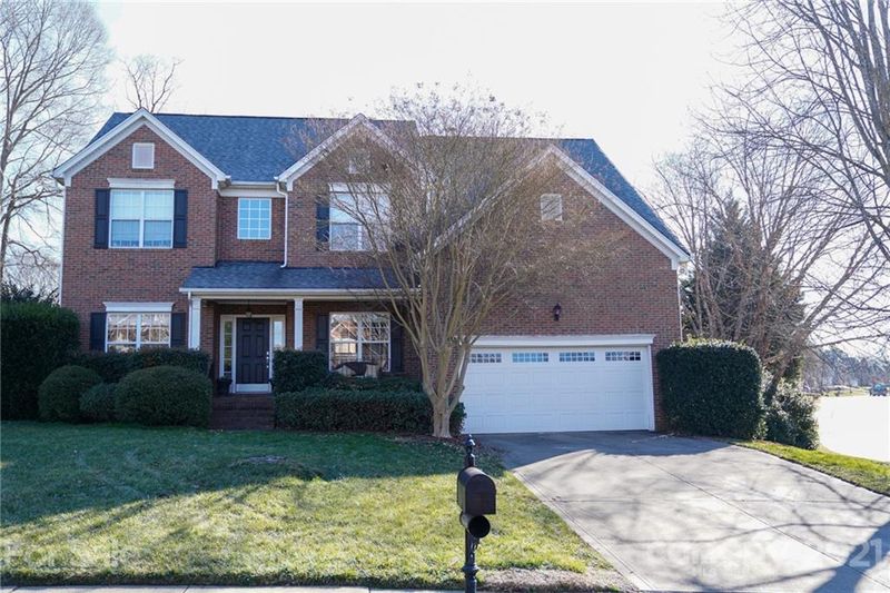 17019 Winged Oak Way, Davidson, NC 28036