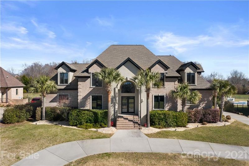 9016 Skipaway Dr, Waxhaw, NC 28173