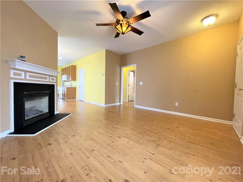 4823 Eaves Ln, Charlotte, NC 28215