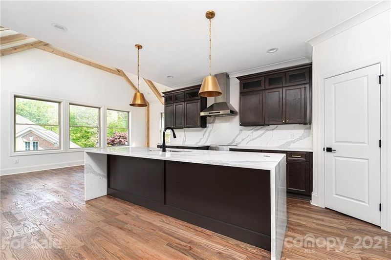3793 NE Sarazen Ct, Conover, NC 28613