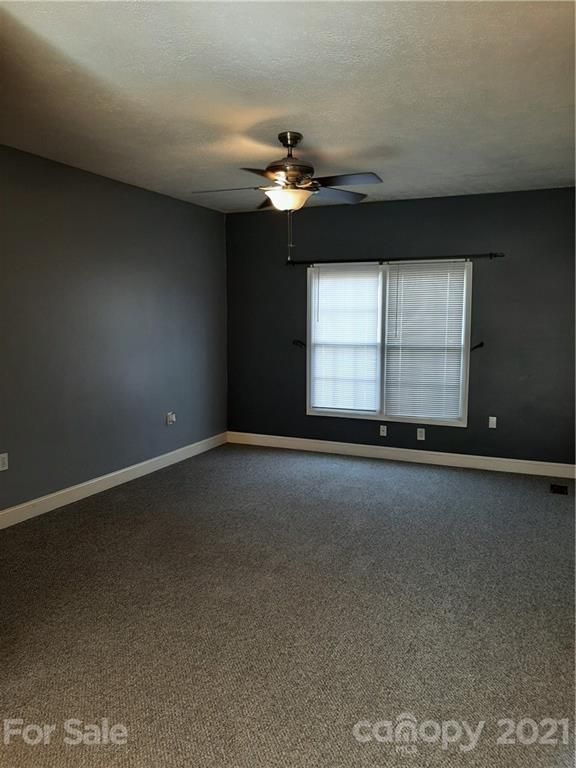 4958 Water Wheel Dr, Conover, NC 28613