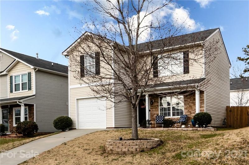 3939 Damask Dr, Charlotte, NC 28206