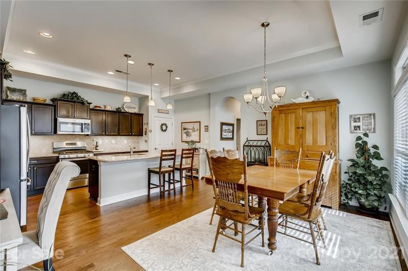 1136 Avalon Pl, Matthews, NC 28104