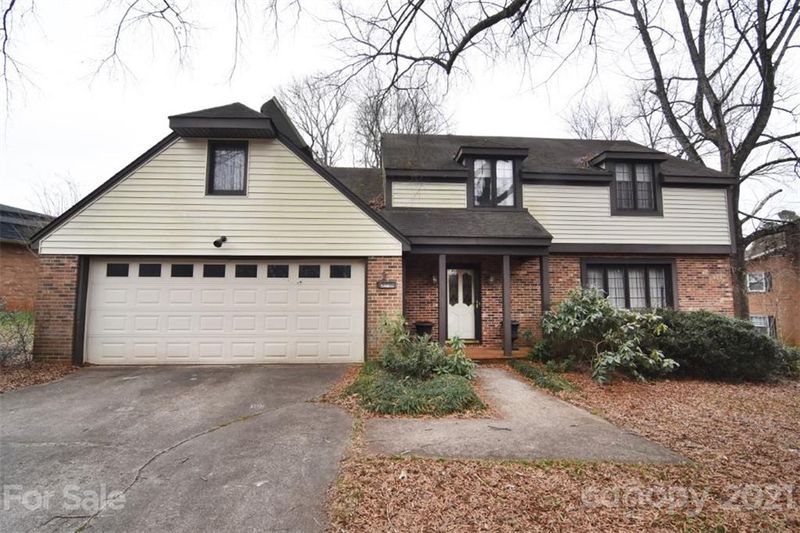 3720 6th St NE, Hickory, NC 28601