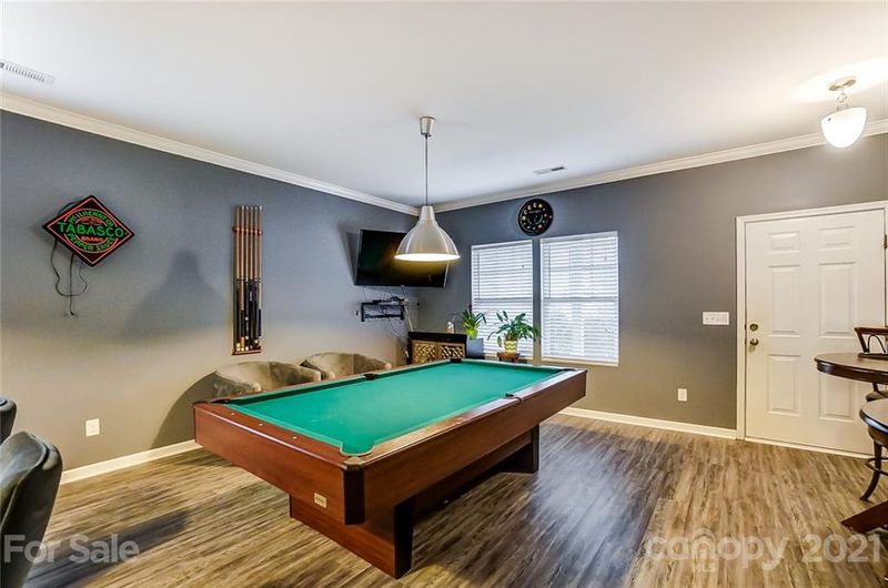 2100 Lake Vista Dr, Mount Holly, NC 28120
