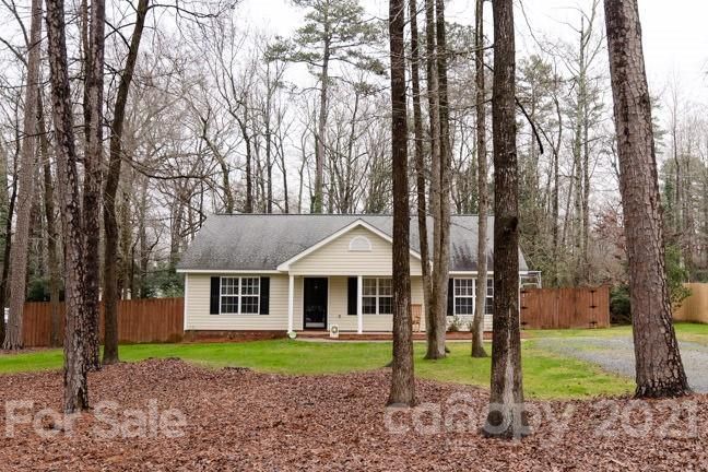 212 Burris St, Wingate, NC 28174