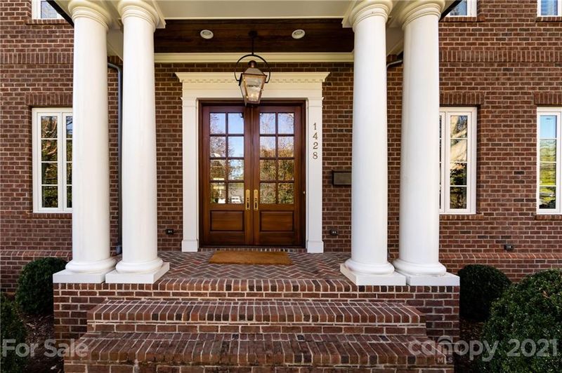 1428 Scotland Ave, Charlotte, NC 28207